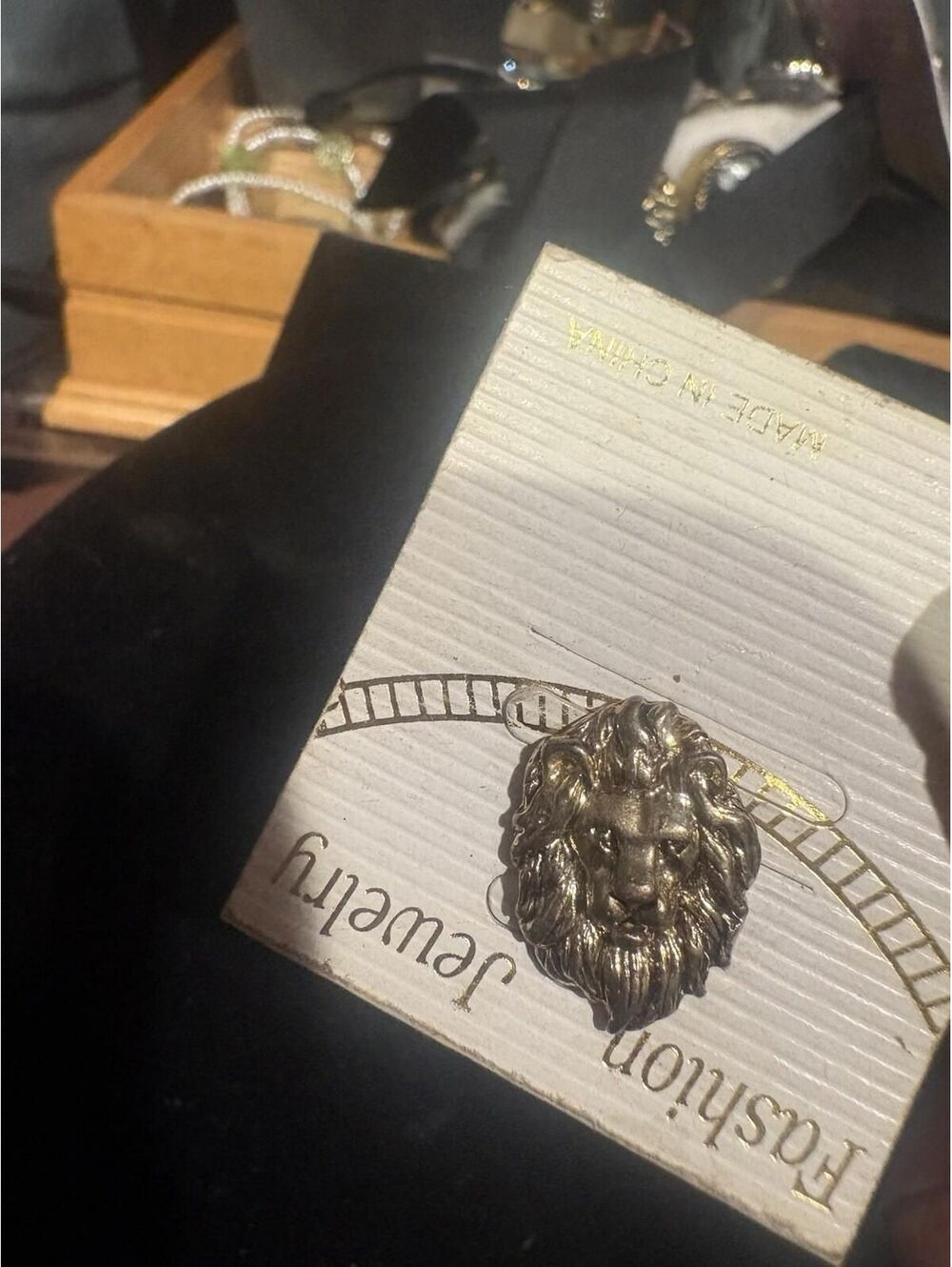 Gold Tone Lion Head Lapel Pin/Scarf Pin